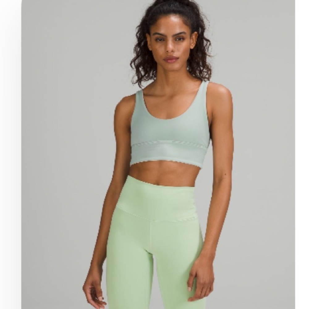 Lululemon Align Reversible Bra in Silver Blue and White Opal